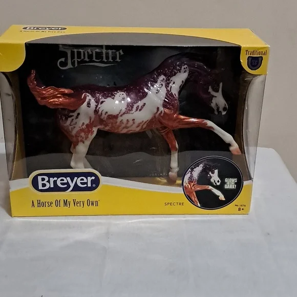 Breyer Spectre Halloween Traditional Model #1876 Glows In The Dark - Picture 1 of 13